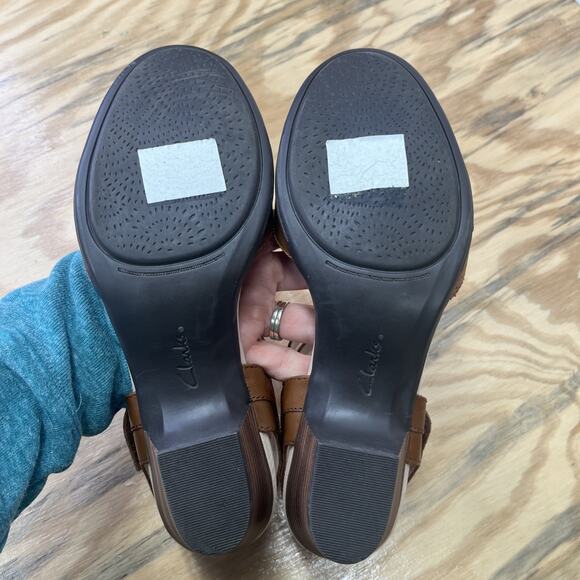 Clarks Valarie Rally Sandals Womens Sz 9.5M Brown Mahogany Block Heels Prairie - Picture 13 of 13